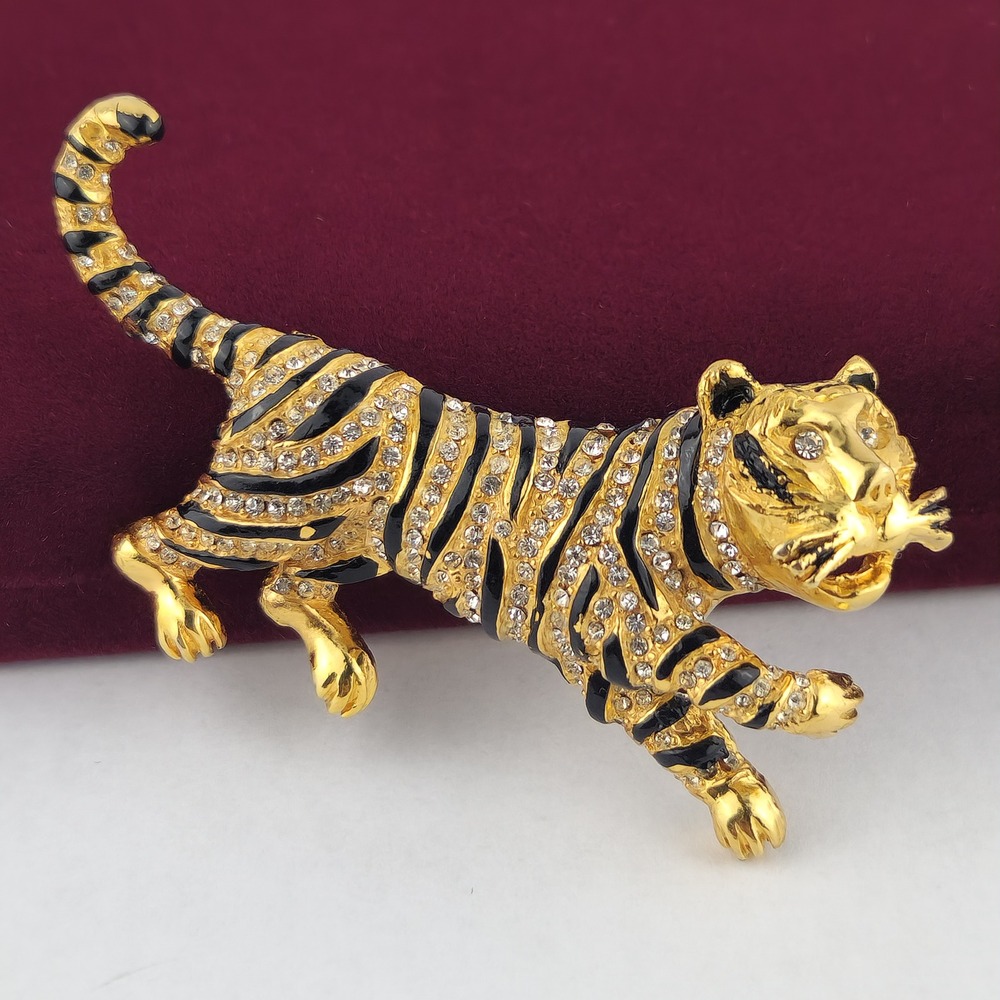 Vintage Figural Tiger Brooch Gold‎ Tone, Black Enamel Rhinestones Unmarked READ